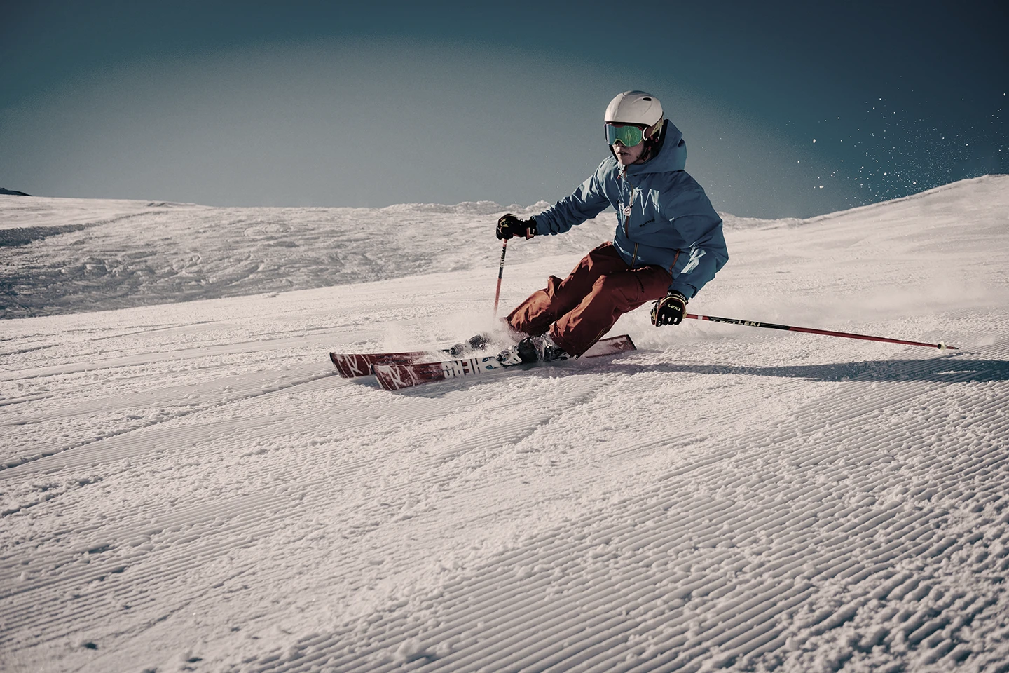 Esquiador en la nieve